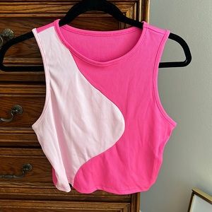 Hot pink and light pink ying yang style shirt SHEIN